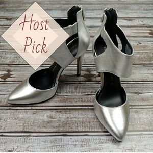Host Pick!NWOB Rock & Republic Silver 4 1/2" Heels